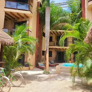 suites-villas-el-jardin.quintano-roohotels.com/